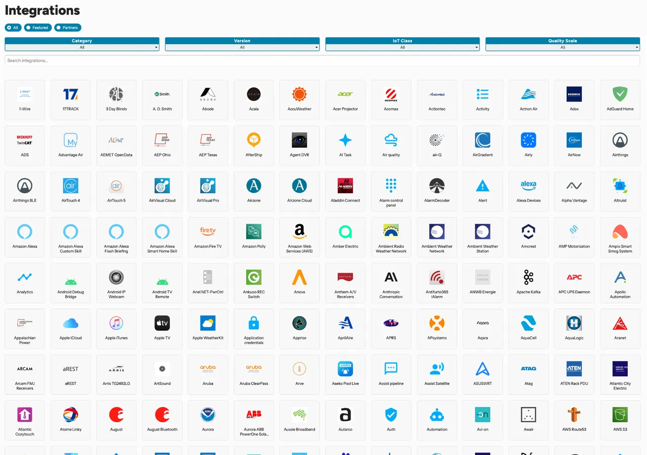 Page des intégrations Home Assistant : une grille de plusieurs centaines de logos de marques et de protocoles